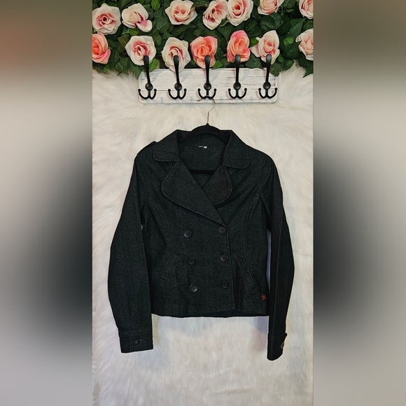 Red Star Dark Wash Denim Cropped Doublebreasted Jacket - Picture 1 of 7